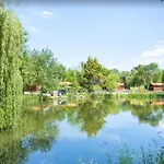 Кемпинг Confort 14 *